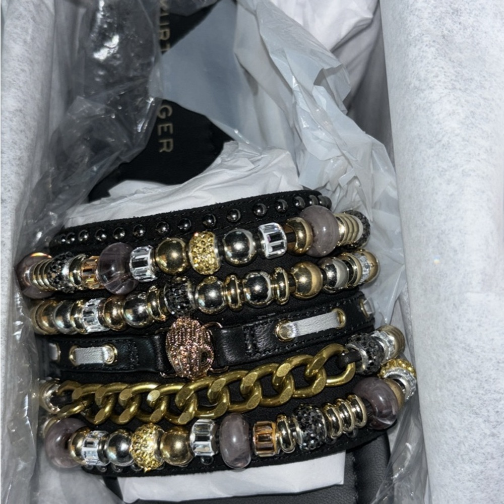 Black and Gold Beaded Bracelet Set